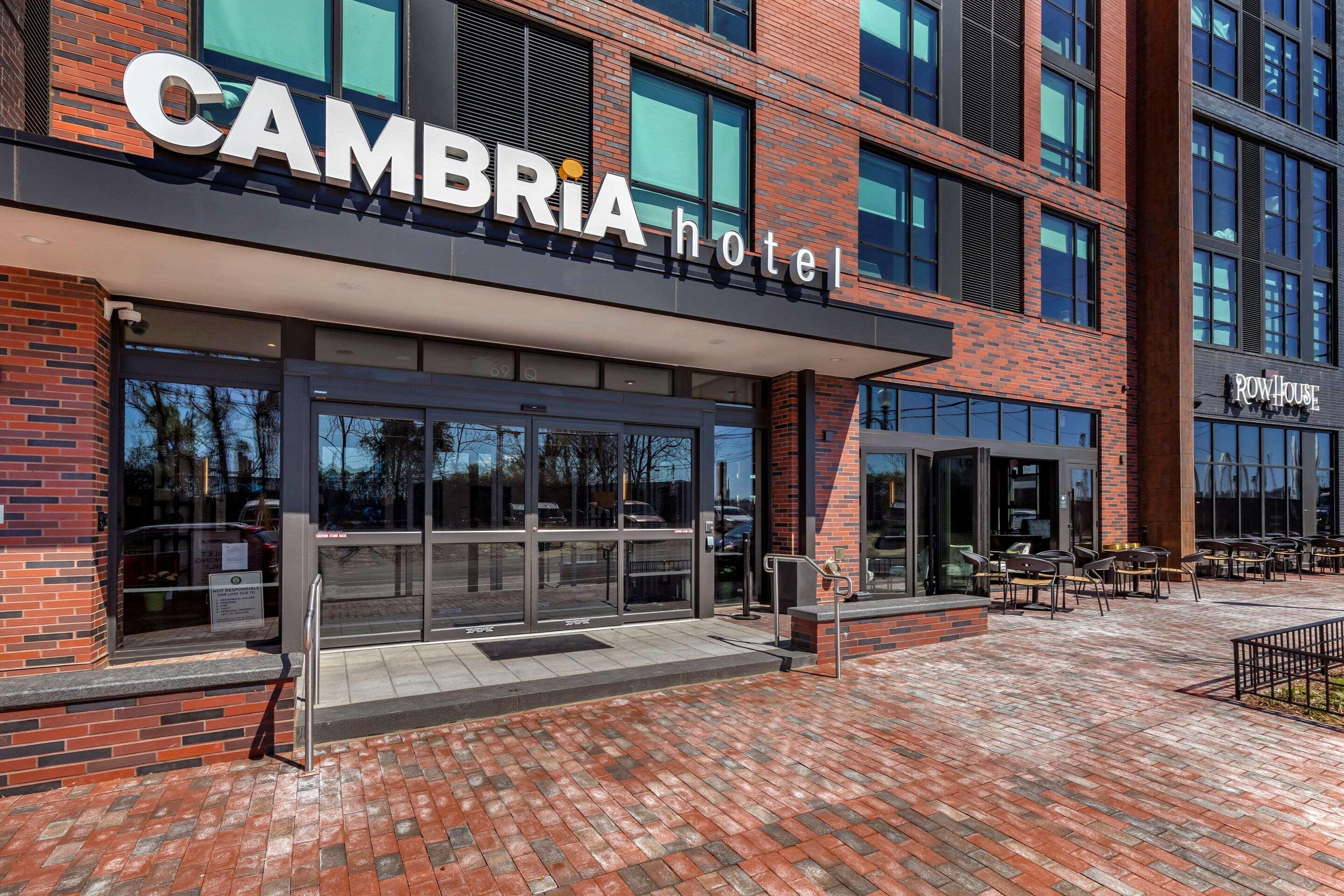 Cambria Hotel Washington Dc Navy Yard Riverfront Exterior photo